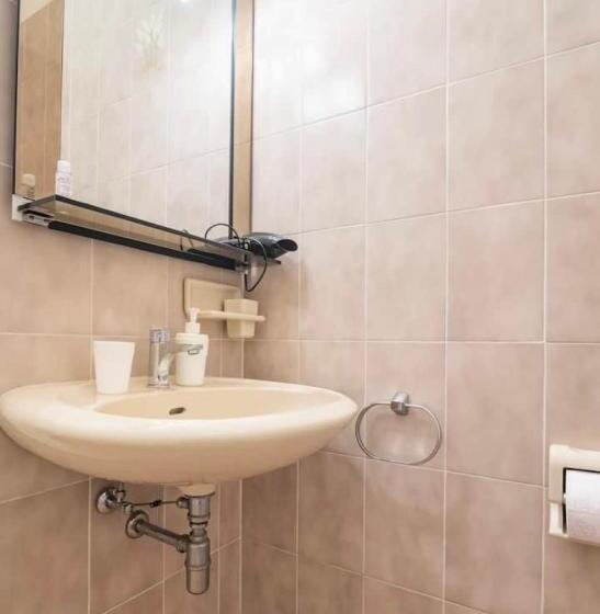スタンダードシングルルーム, B&b La Dolce Casa Lago Di Como