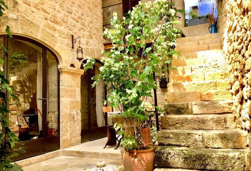 Номер Комфорт, Un Patio En Luberon