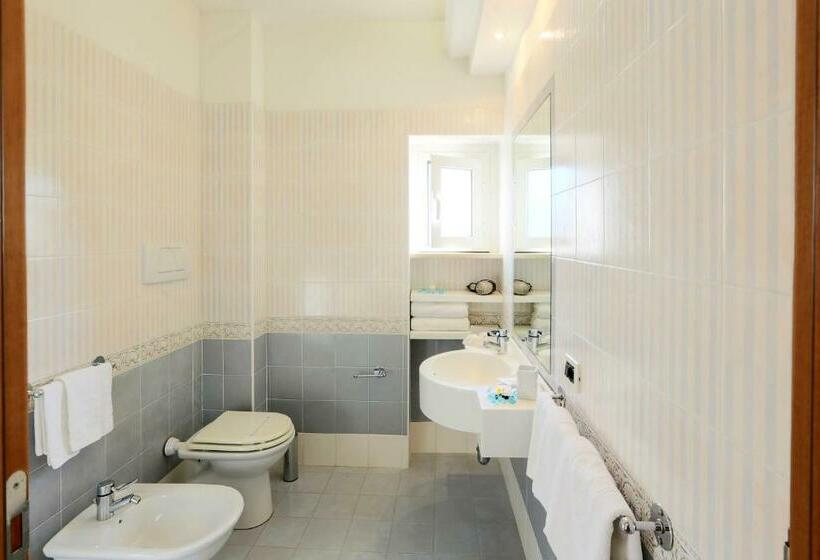 Classic room with balcony, Sporting