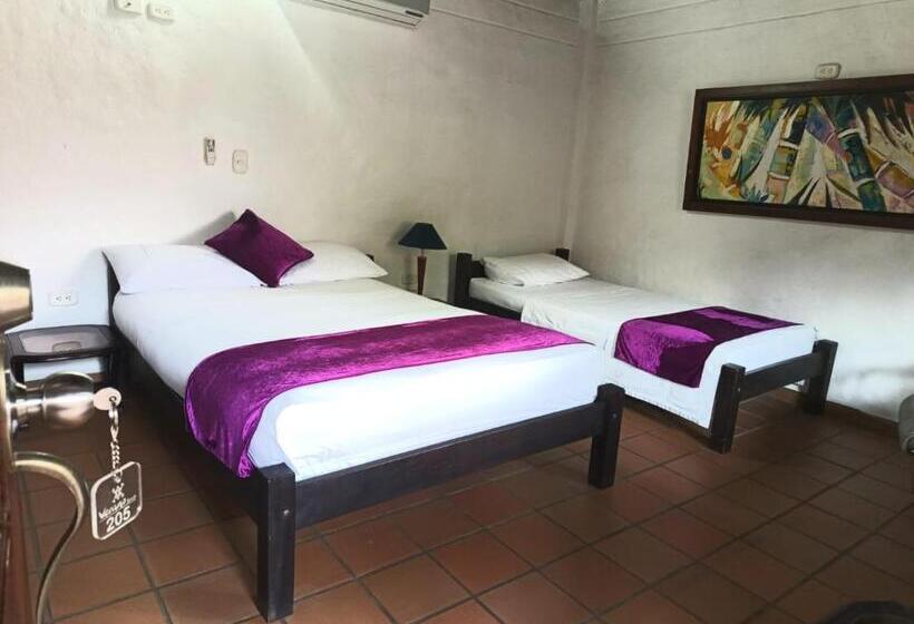 Quarto Triplo Estandar, Verano Resort San Gil