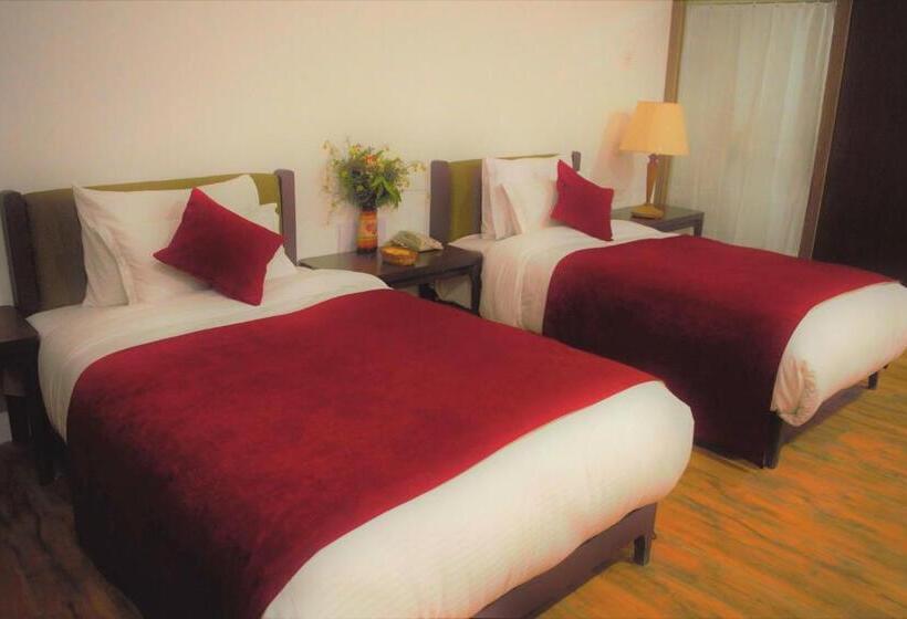 Номер Стандарт с Балконом, The Sultan Resort