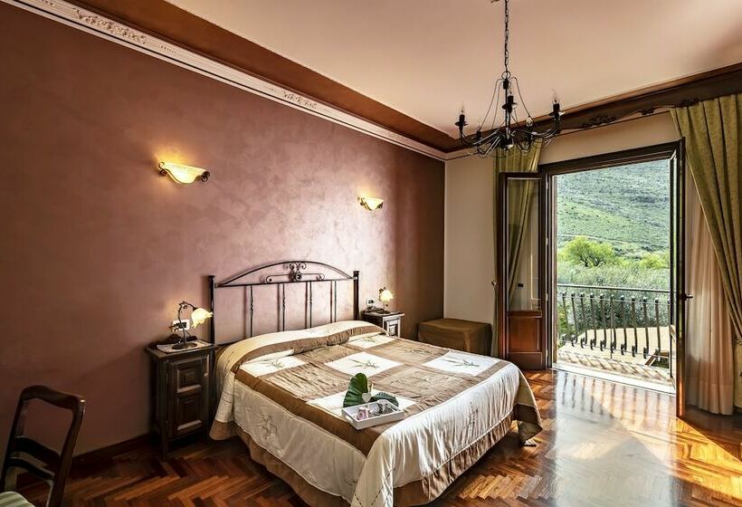 اتاق خانوادگی, Alba Marina B&b