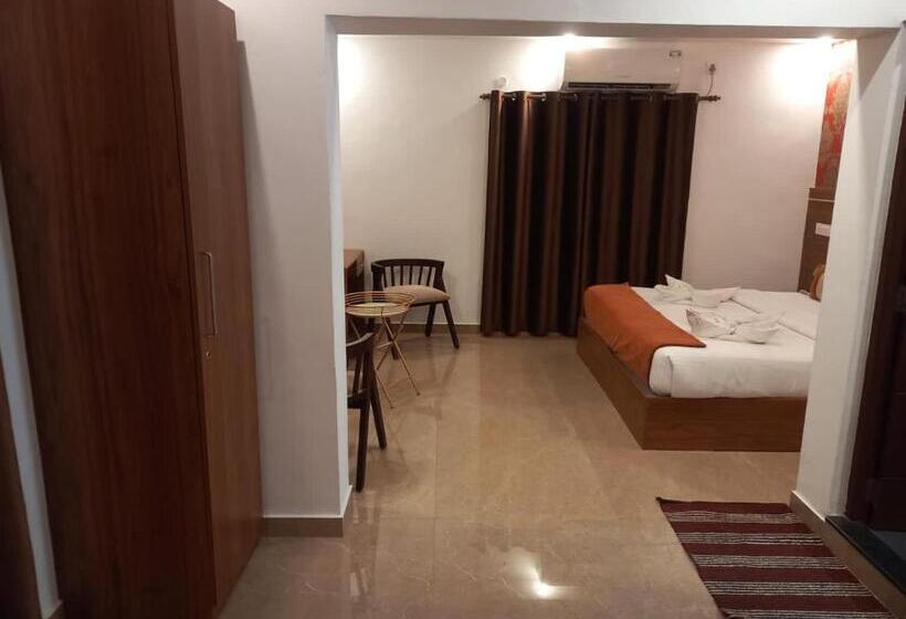 Camera Deluxe con Balcone, Fortkochi Beach Inn