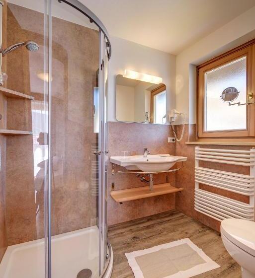 Classic room with balcony, Pension Florian
