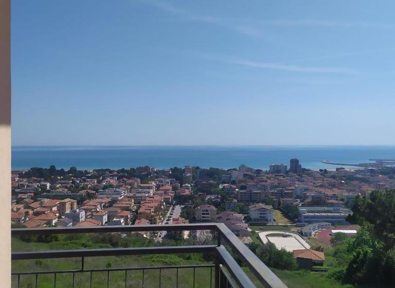 اتاق لوکس سه تخته, Terrazza Sul Mare