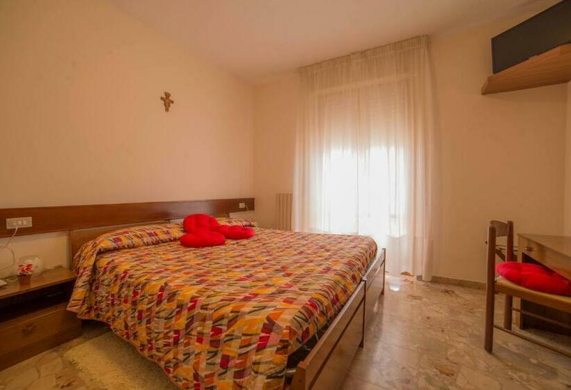 غرفة قياسية مزوَّدة بشُرفة, Santa Maria