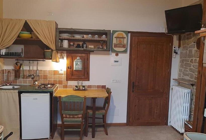 스탠다드 스튜디오, B&b Monte Splendore