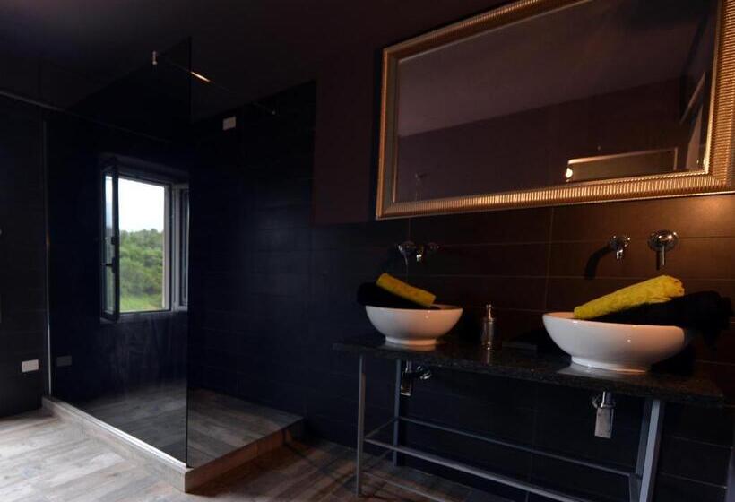 اتاق استاندارد چهار تخته با چشم‌انداز دریا, Agriturismo Gocce Di Luna