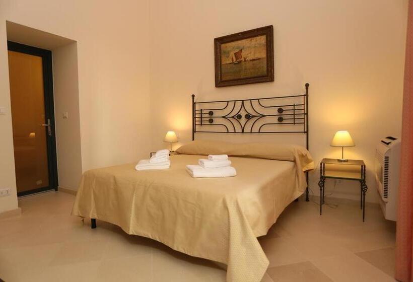 디럭스 4인 룸, Villa Lucrezio Resort