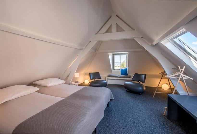 Suite with lake view, B&b Binnengewoon Rooms With A View
