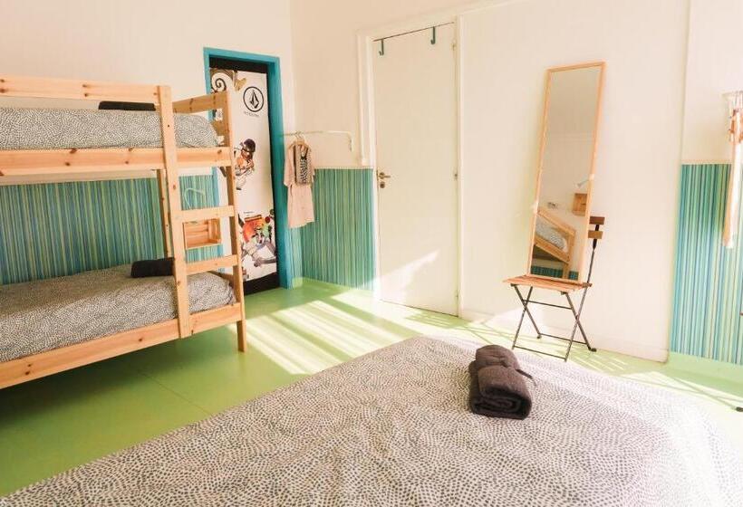 Кровать в Общей Комнате, Hospedium Hostel Republica Surf House