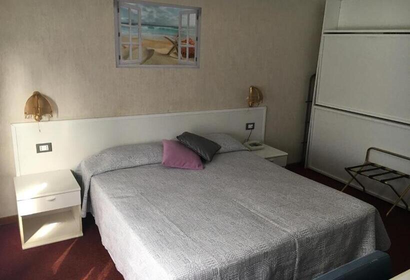 اتاق استاندارد سه نفره, Acqua Marina