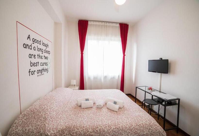 اتاق اکونومی, B&b Cento Passi Dalle Mura