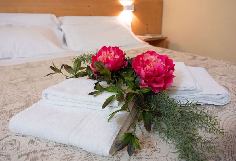 Chambre Triple Standard avec Balcon, Alla Fonte