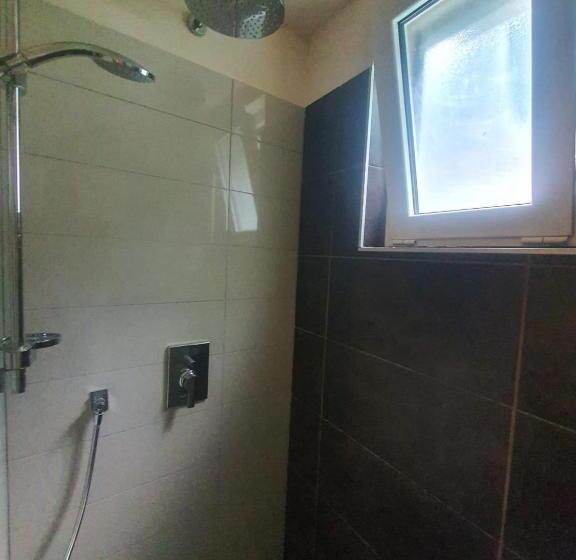 اتاق خانوادگی, Hll Hotel Lungolago Lecco Como Lake