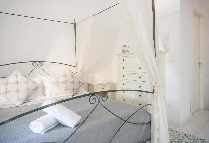 Полулюкс, Casa Giulia