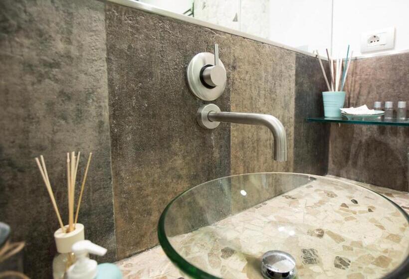 Quarto Estandar, Verdeacqua