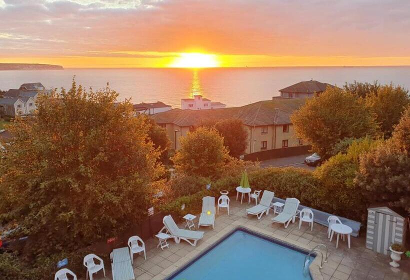 Triple Room Sea View, Eastmount Hall