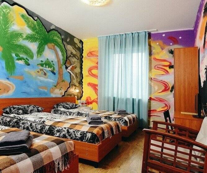 Номер Стандарт Трехместный, Iceberg House