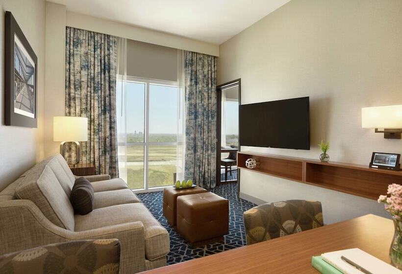 Люкс Премиум, Embassy Suites By Hilton Denton Convention Center