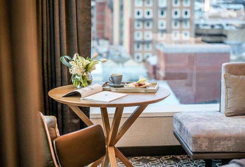 클래식 룸 더블 침대, Intercontinental Perth City Centre, An Ihg