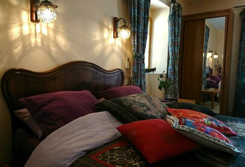 Номер Стандарт, Relais De Laval