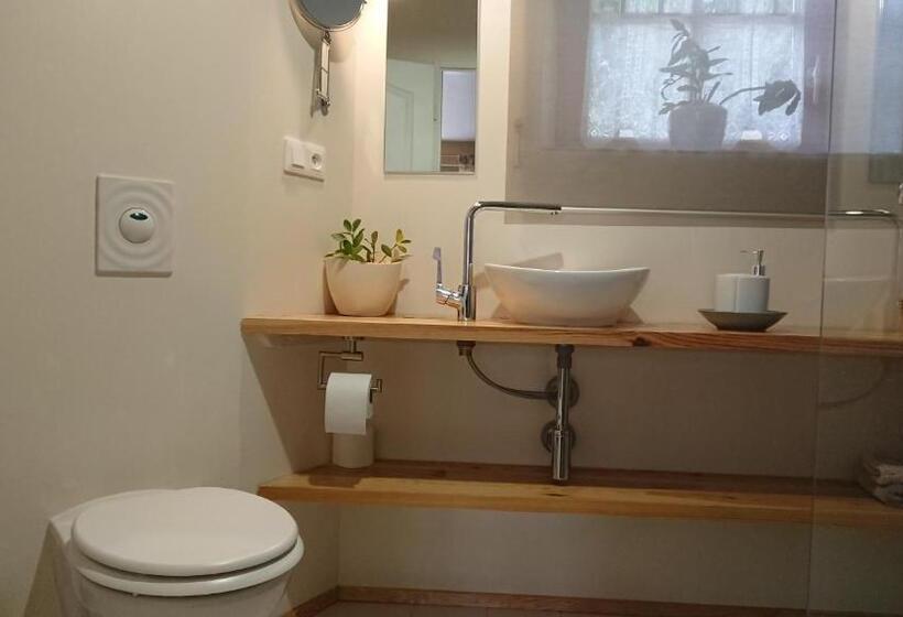 Номер Deluxe, Relais De Laval