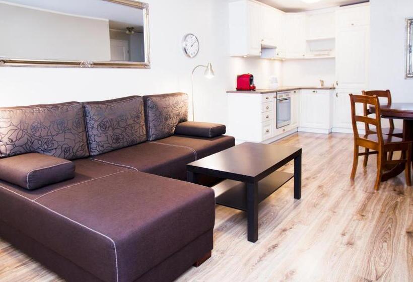１ベッドルームのスーペリアアパートメント, Hosapartments City Center