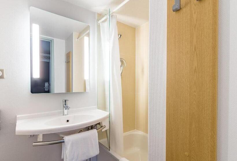 Четырехместный Номер Классик, B&b Hotel Tours Nord 1 Val De Loire