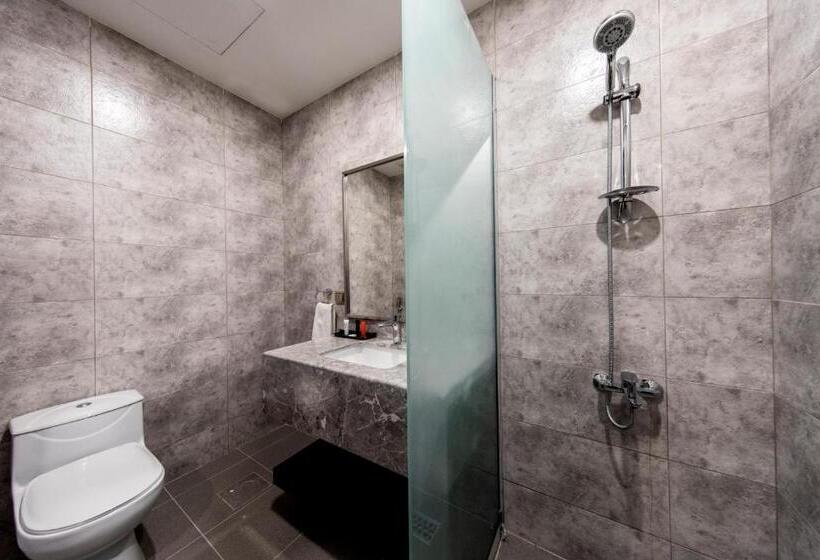 高级工作室, Lily Hotel Suite Mubarraz