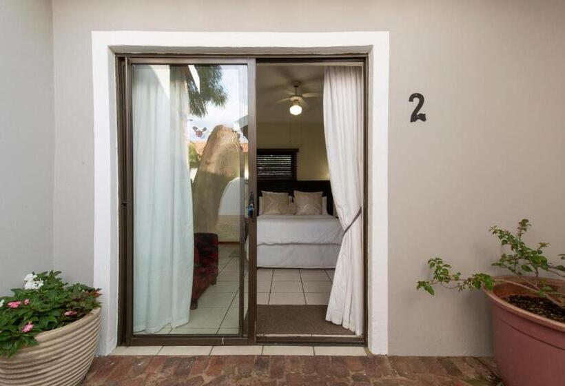 Люкс, Angelica Guest House