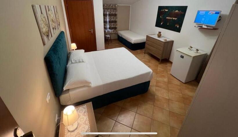 Трежместный Номер Economy, La Rosa Blu