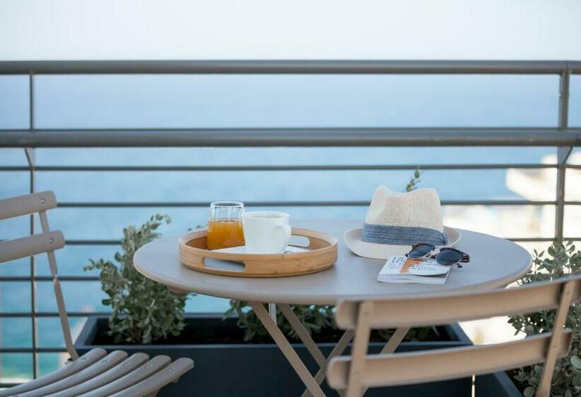 سوییت با چشم‌انداز دریا, 1926 Le Soleil Hotel & Spa