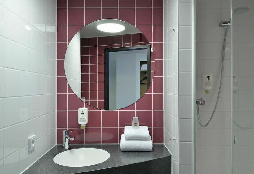 اتاق استاندارد یک نفره, B&B Hotel Berlin Alexanderplatz