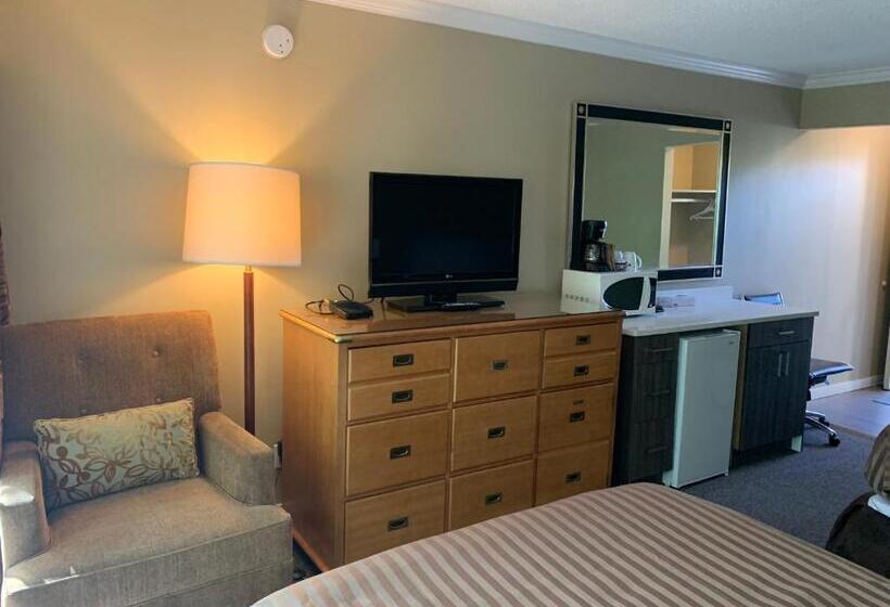 Quarto Deluxe com Balcão, Okanagan Royal Park Inn By Elevate Rooms