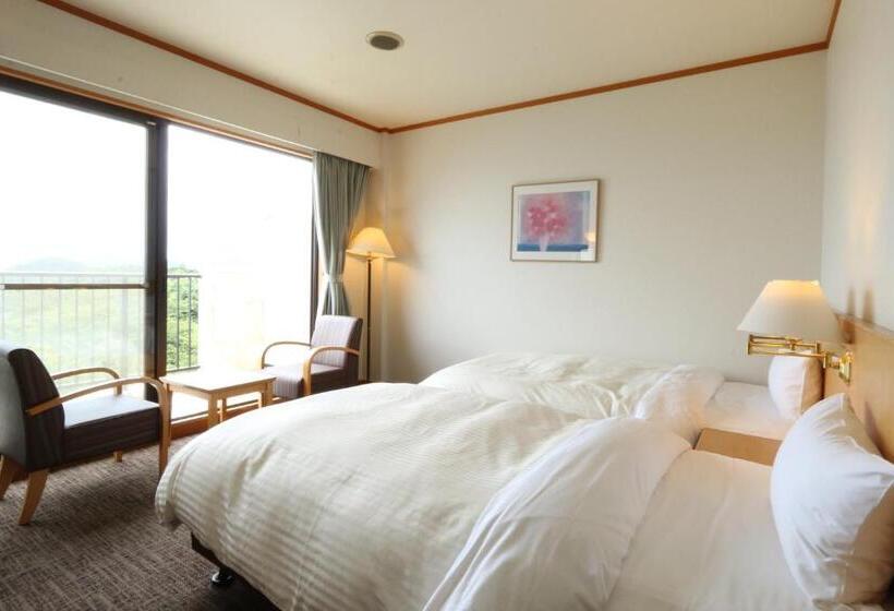 غرفة قياسية, Tsushima Grand