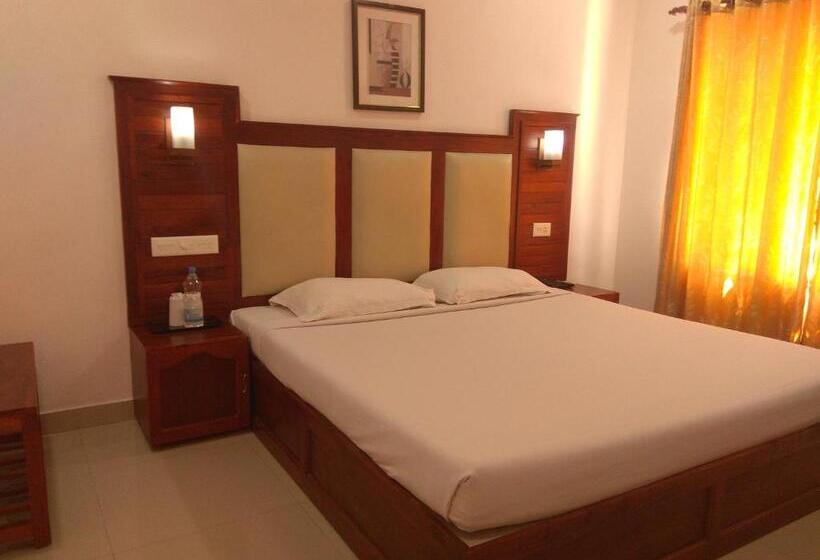 Standard Szoba King Size Bed, Sandra Palace