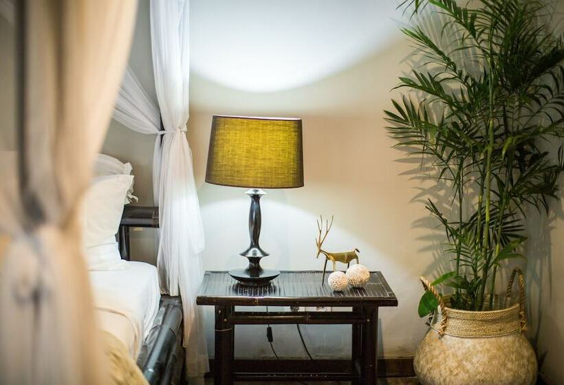 Quarto Superior, Bloomfield Umalas