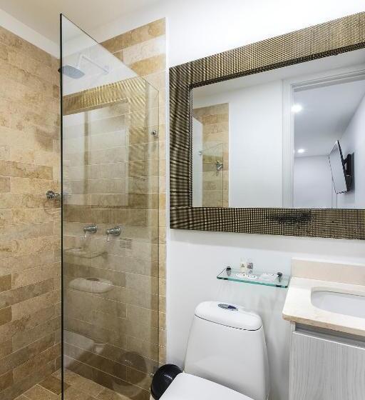Quarto Estandar, Madeiro