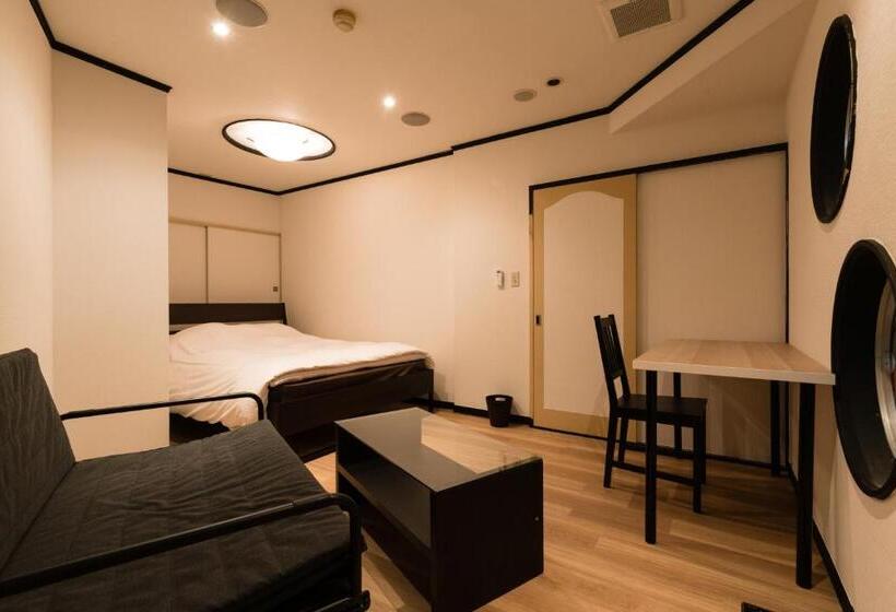 Standart Oda, Tokyo Guest House Ouji Music Lounge