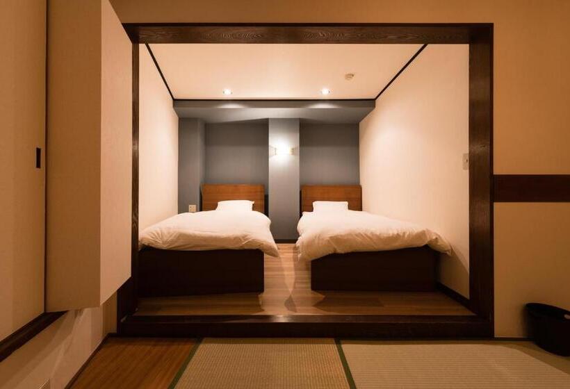 Superior Oda, Tokyo Guest House Ouji Music Lounge