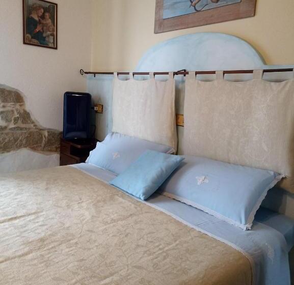 اتاق استاندارد, B&b Domus Deiana