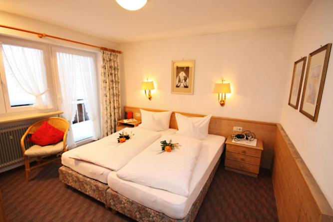 Quarto Estandar com Sacada, Adler Garni