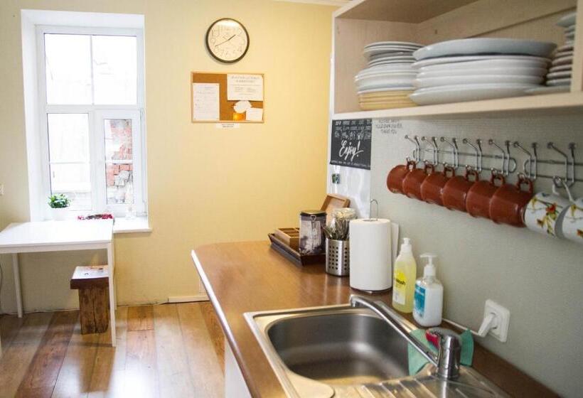 اتاق اکونومی, Amber Private Rooms
