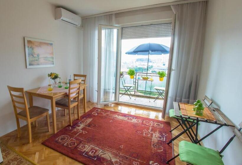 خانه 1 خوابه, Guest House Agava