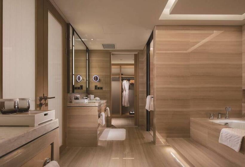 سوییت اجرایی, Hilton Chengdu Longquanyi