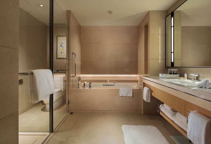 آپارتمان 1 خوابه, Hilton Chengdu Longquanyi