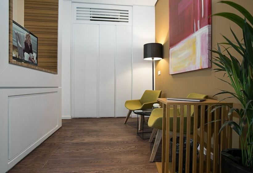 اتاق لوکس, Dominic Smart & Luxury Suites  Terazije