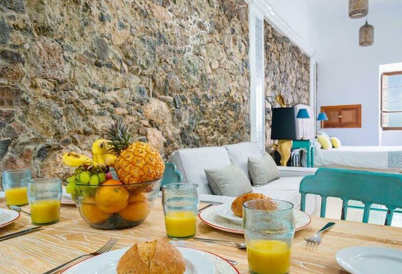 Deluxe Suite, El Charco Suites