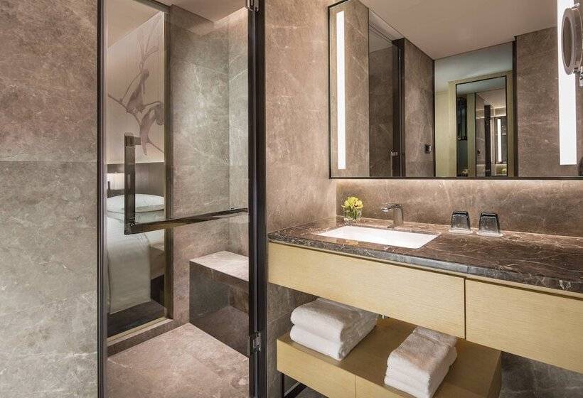 Quarto Premium, Courtyard By Marriott Shanghai Hongqiao